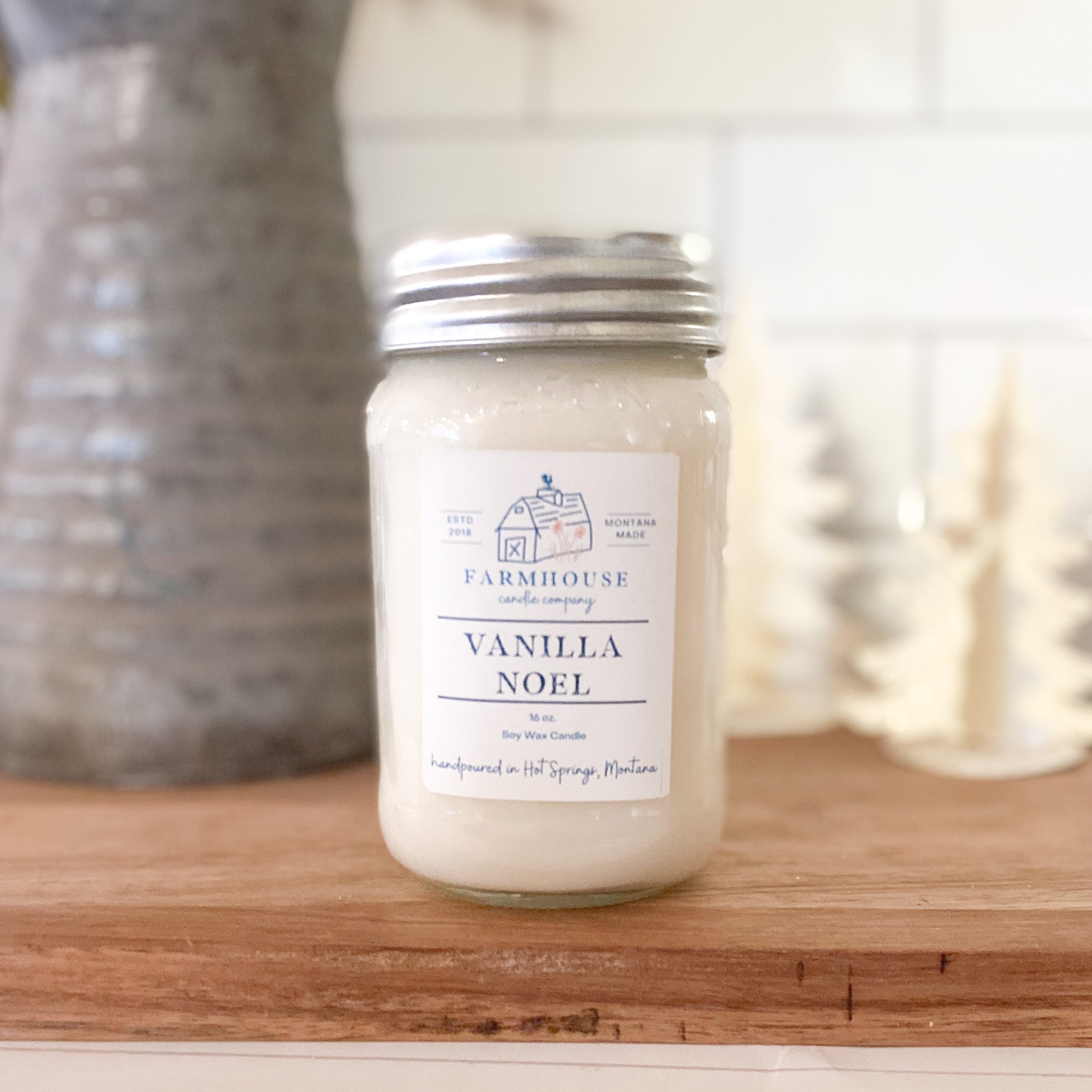 Vanilla Noel 16 oz Mason Jar candle